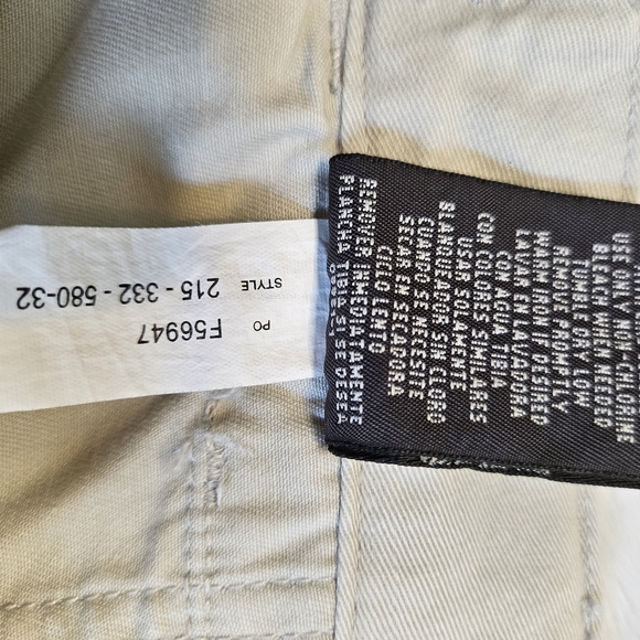 NWOT St. John's Bay Mens Belted Khaki Shorts Size 38 Beige Cotton Pocket Tag - Picture 11 of 11